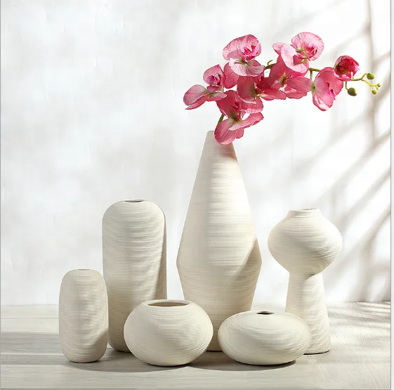 Modern minimalist creative ceramic white vase