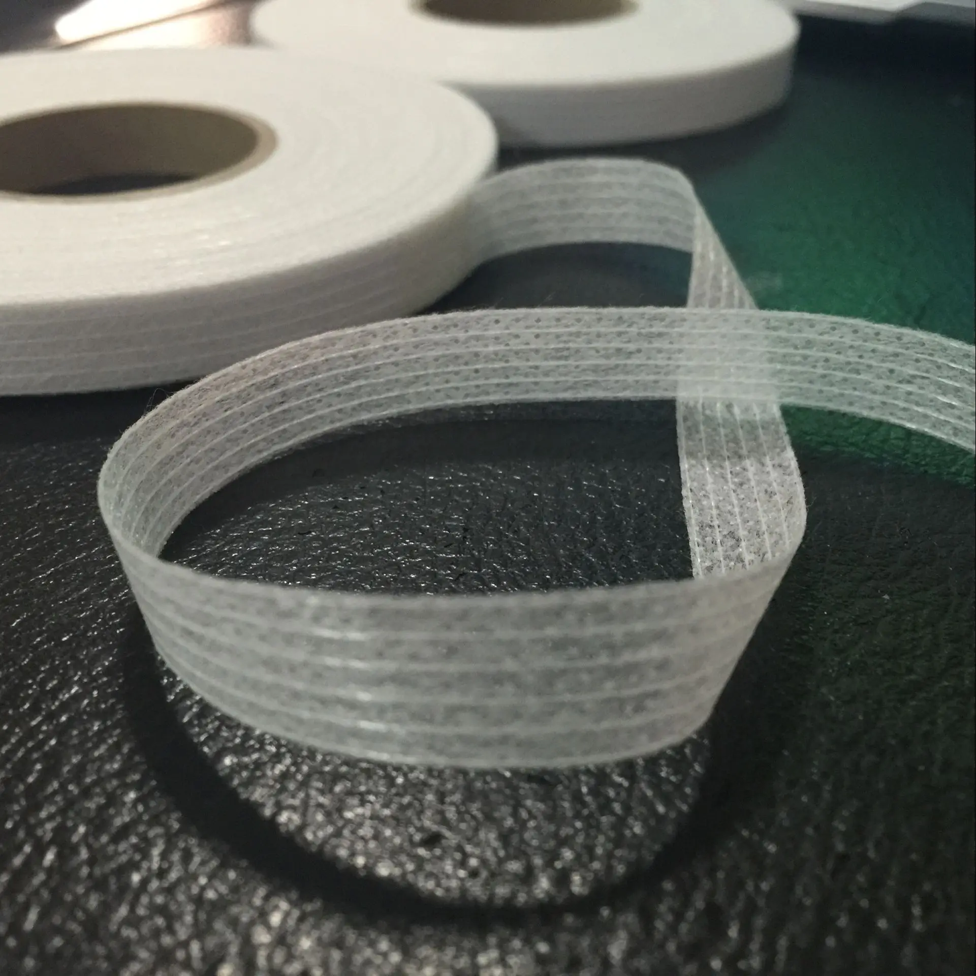 High Quality WF8525 Non Woven Fusible Interlining Interfacing Suits Tape Interlining