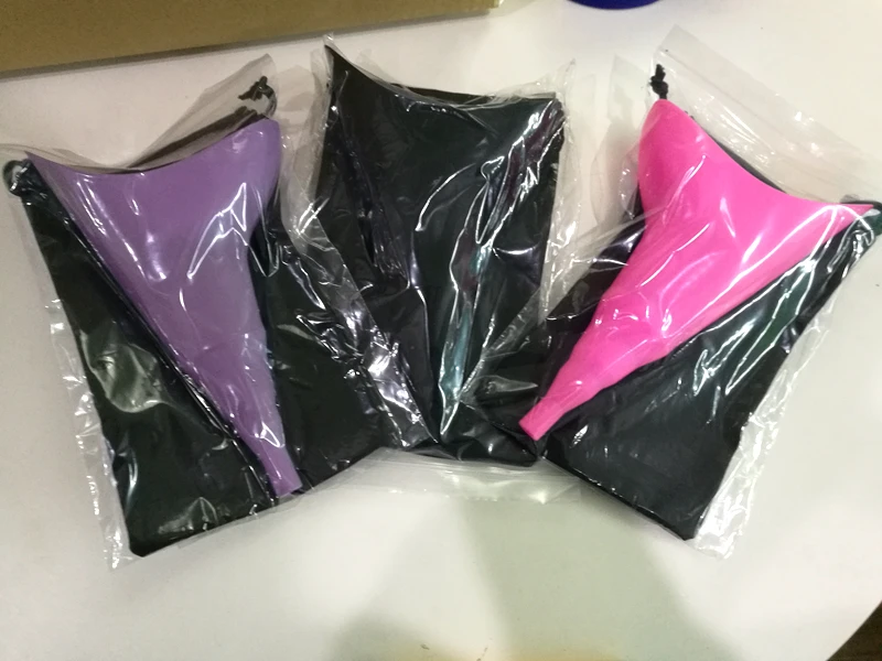 Wholesale Foolproof Standing Up Pee Urinal Women Pee Funnel for Travel and Outdoor Silicone Female Urinals