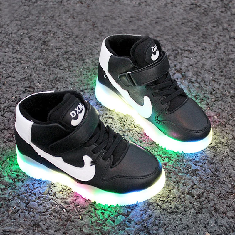 nike kids light up shoes