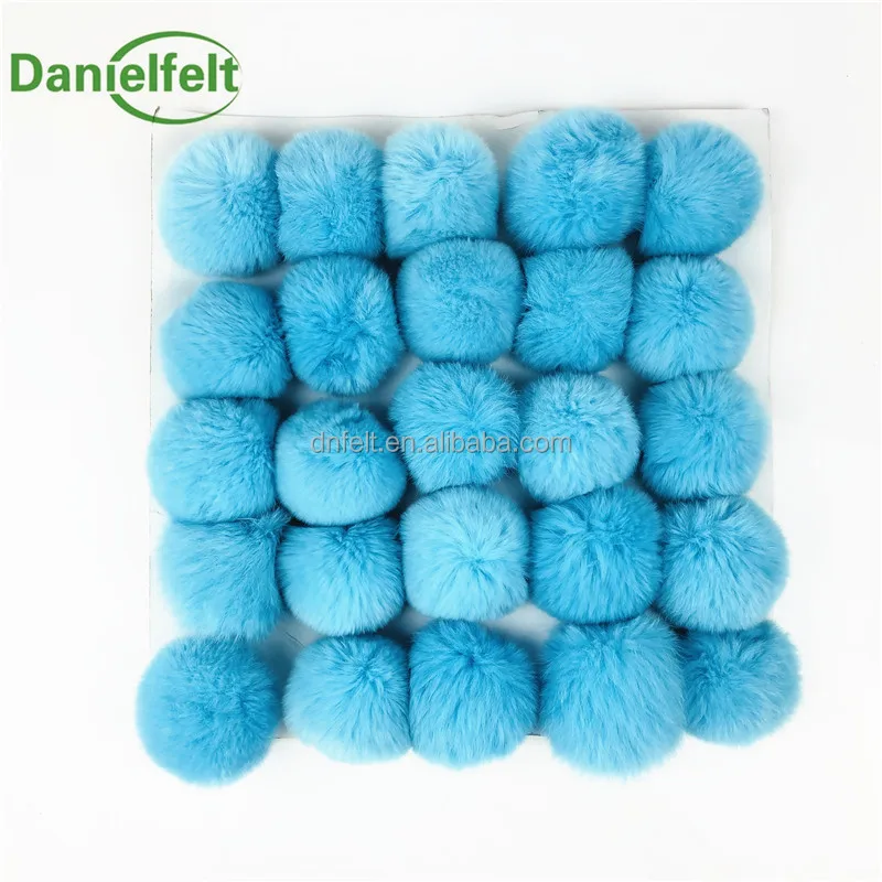 
2018 Amazon Top Seller Colorful Fur Ball Faux Pom Key Ring 