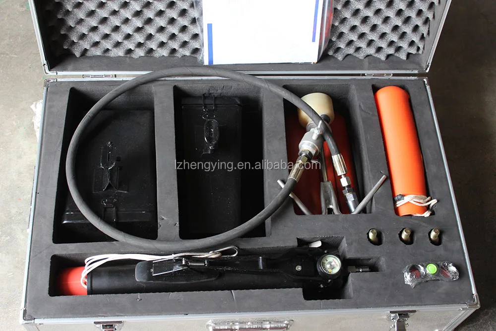 Pneumatic lifesaving rope launcher