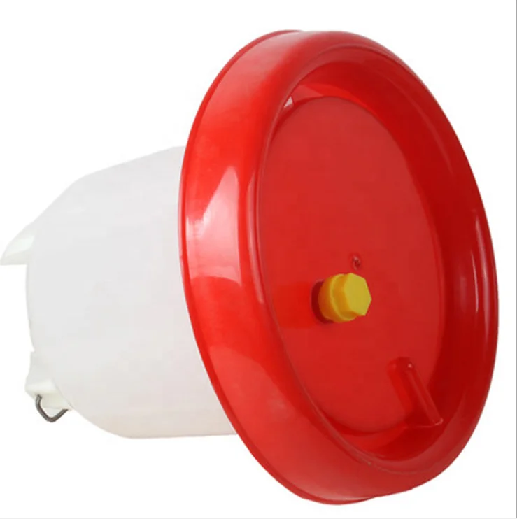 Good quality chicken feeders and drinkers factory price