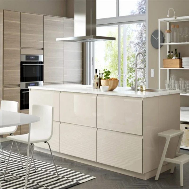 Полный комплект готовых водостойких кухонных шкафов Vermonhouzz глянцевый дизайн для кухни в отеле