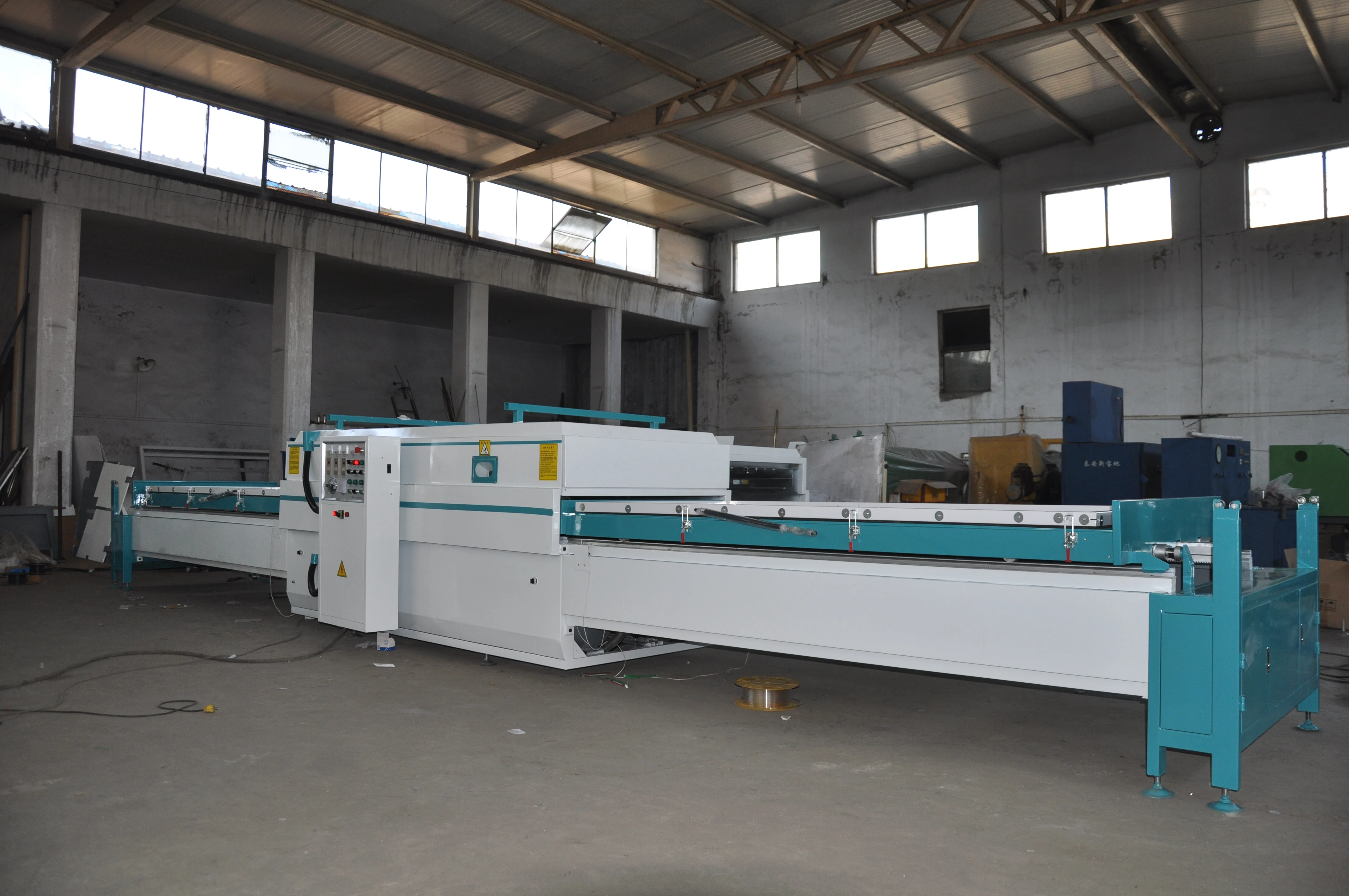 
pvc foil vacuum membrane press machine veneer vacuum press machine for door and cabinet from manufacturer 