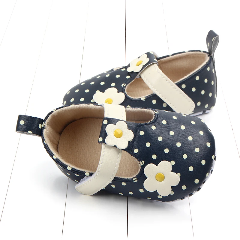 Hot Selling Dot Beautiful Flower Girls Shoes First Walkers Baby Shoes