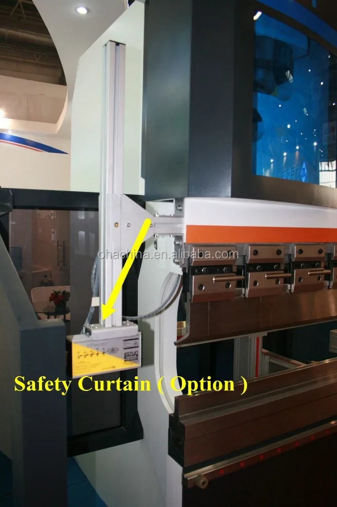 CNC Synchronized Press Brake Robotic Metal Bending Hydraulic Press Brake Forming