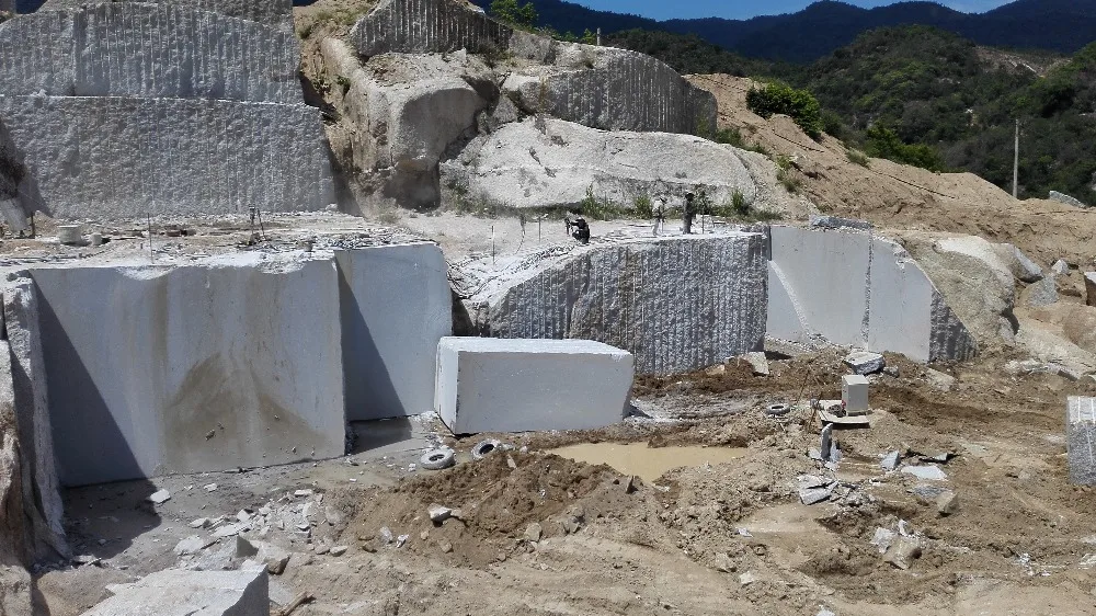 rock cracking powder