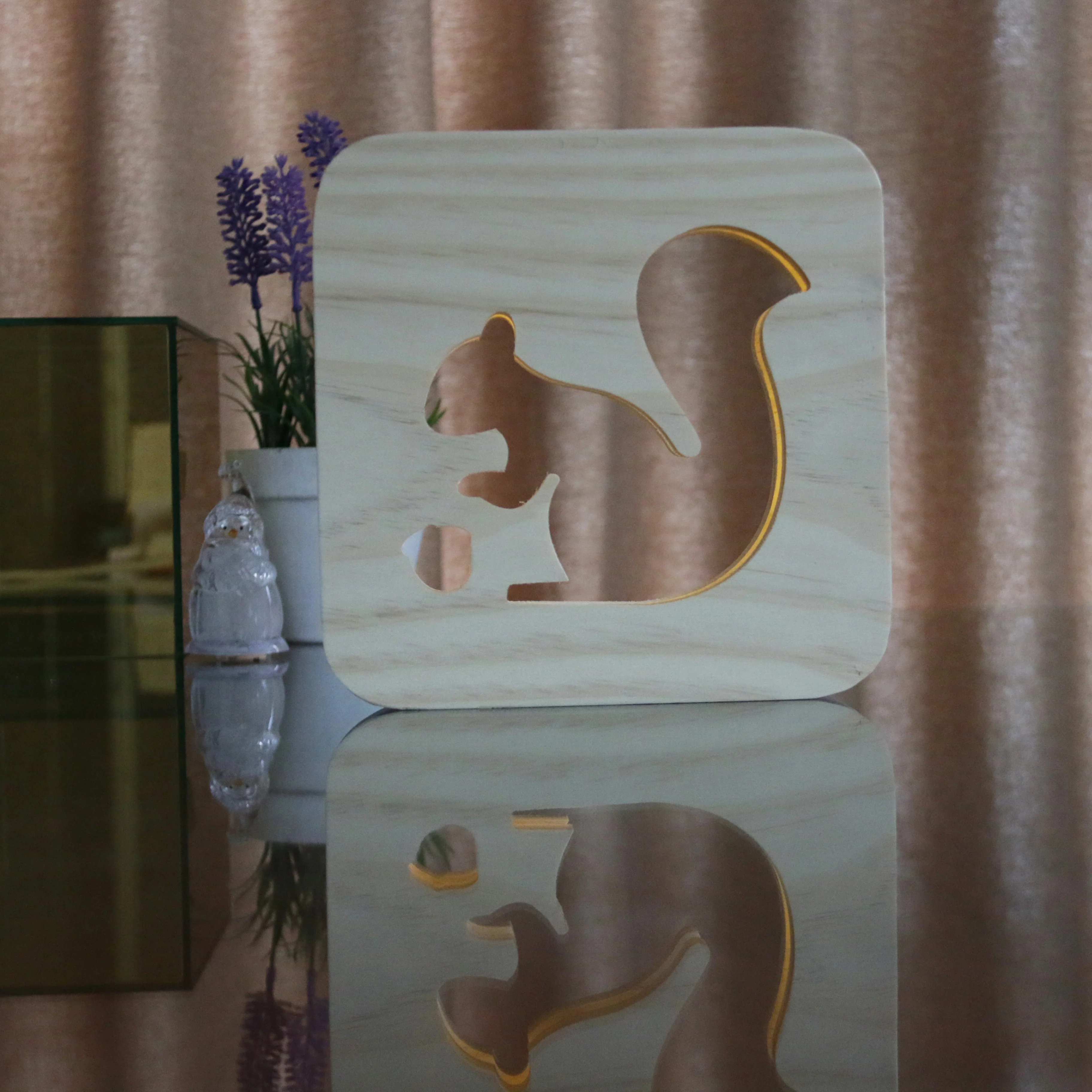Indoor squirrel  warm white wooden frame lamp for home decoration table night light or christmas decoration lights