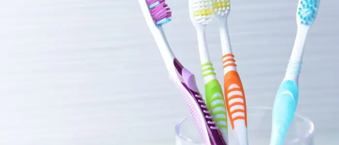 Toothbrush handle single sliding  plastic vertical injection molding making machine