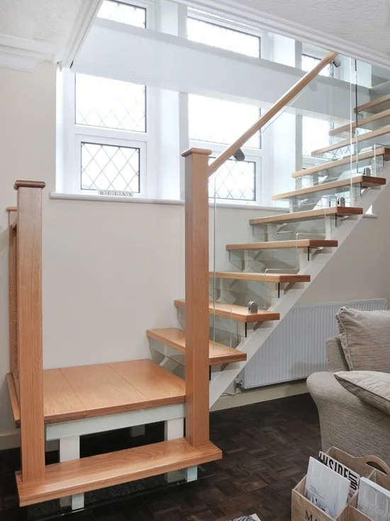 
Modern Steel Wood Straight Staircase/Stairs with Customized Railing 