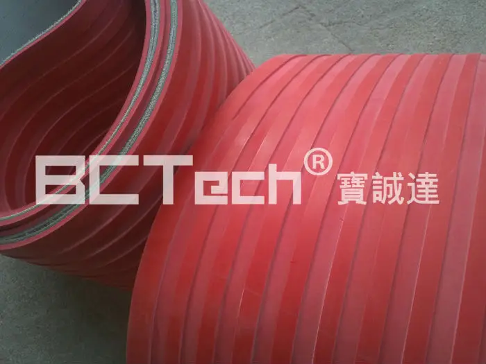 Китай промышленные резиновые плоские канавок конвейер