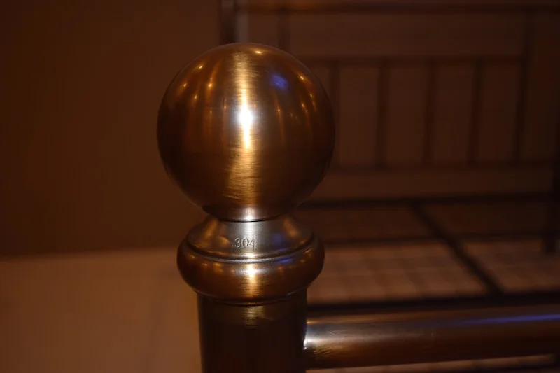 Good quality brass chrome color king bed stainless steel bed designs