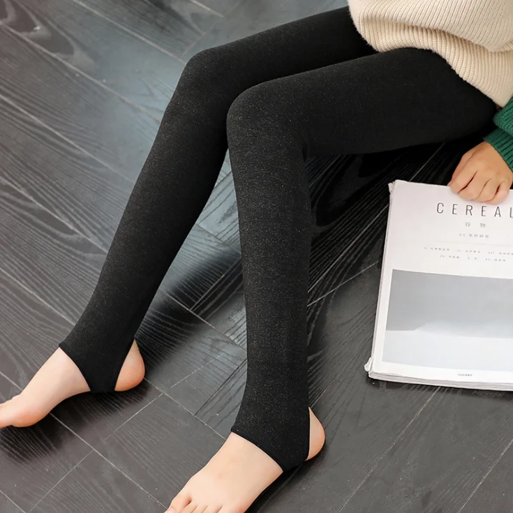 Wholesale hot sale pure color thicken warm stirrup girl leggings