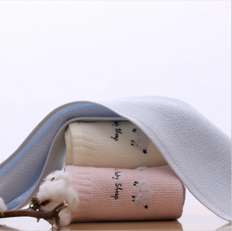 New woven style lovely sheep embroidery baby face towel children towel