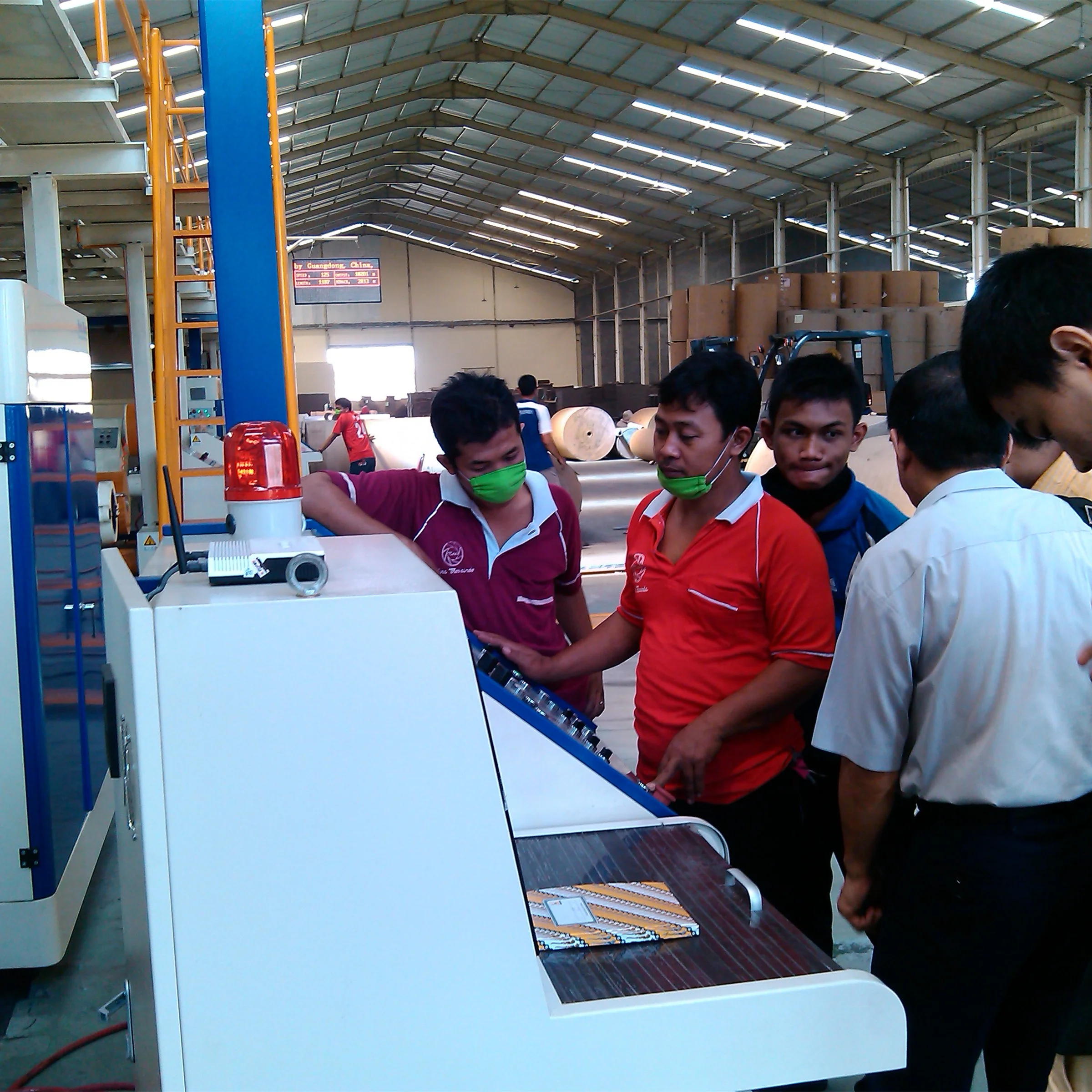 
Исследования рынка картонных растений | Установка | Обучение местных сотрудников | Помощь в нанимании квалифицированных сотрудников 