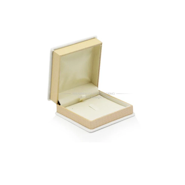 Белый бархатом пластиковые ожерелье кольцо box