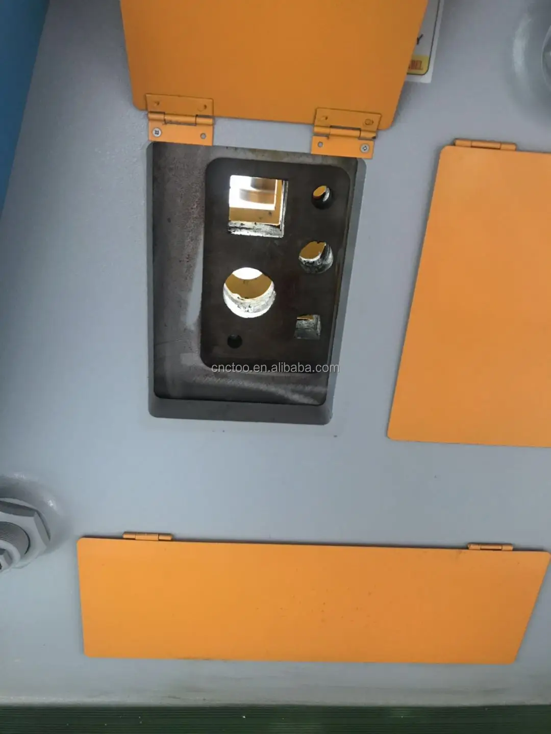 hydraulic ironworker hydraulic combined punching and shearing machine Q35Y- 20