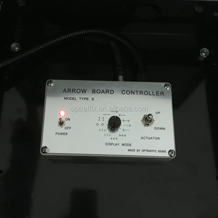 Mobile Warning Flashing Arrow Sign Safety Directional Arrow Panel Signs Truck Rigid Skid Mounted LED Arrow Boards