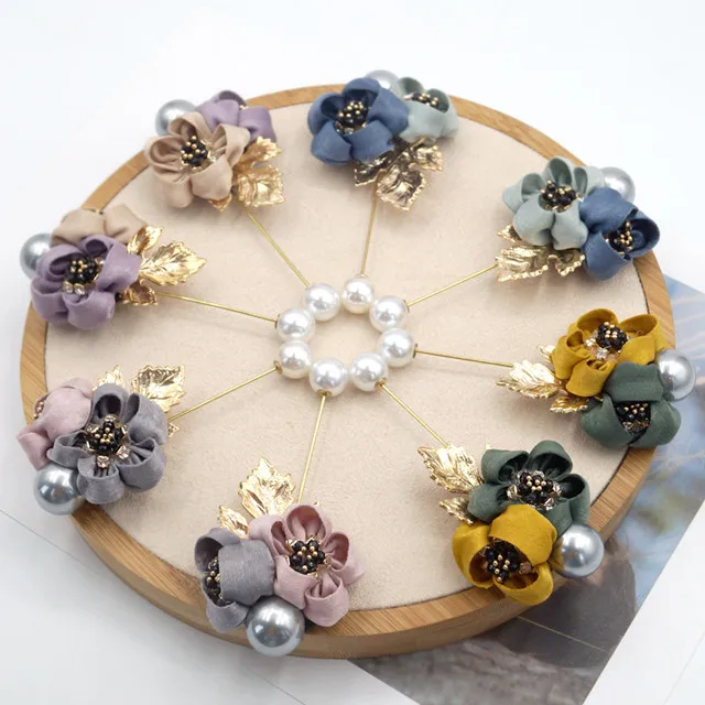 
wholesale ladies cloth pearl flower brooch pin jewelry brooches for dresses cardigan shirt shawl 