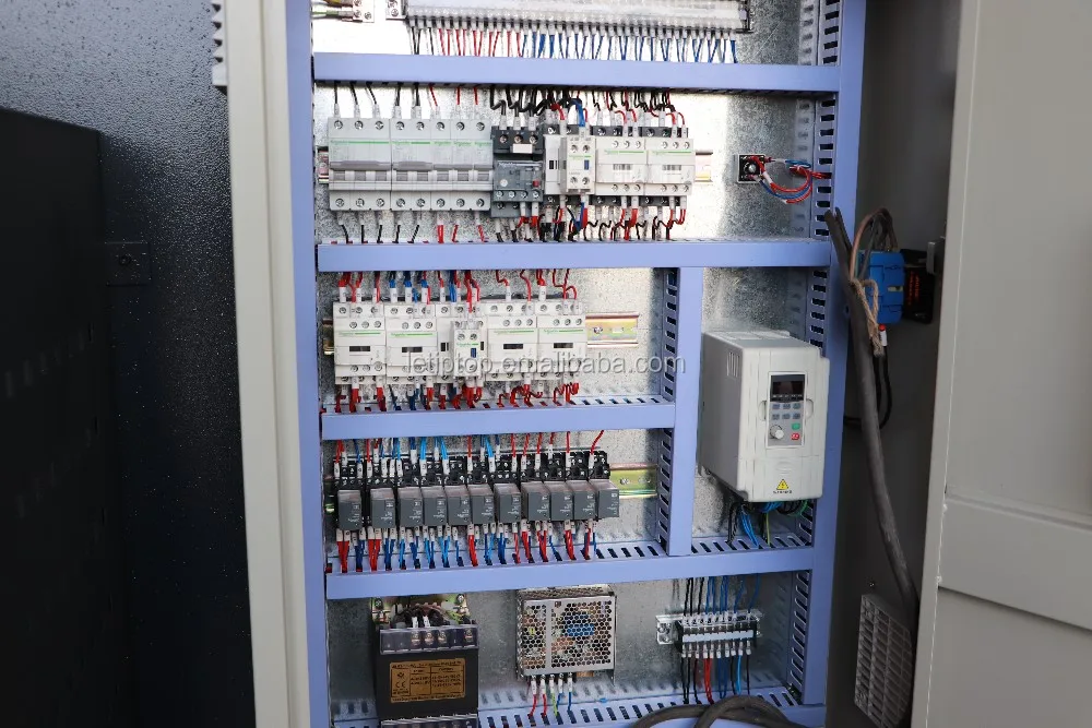 Widely used China LETIPTOP CNC servo hydraulic press brake with back gauge