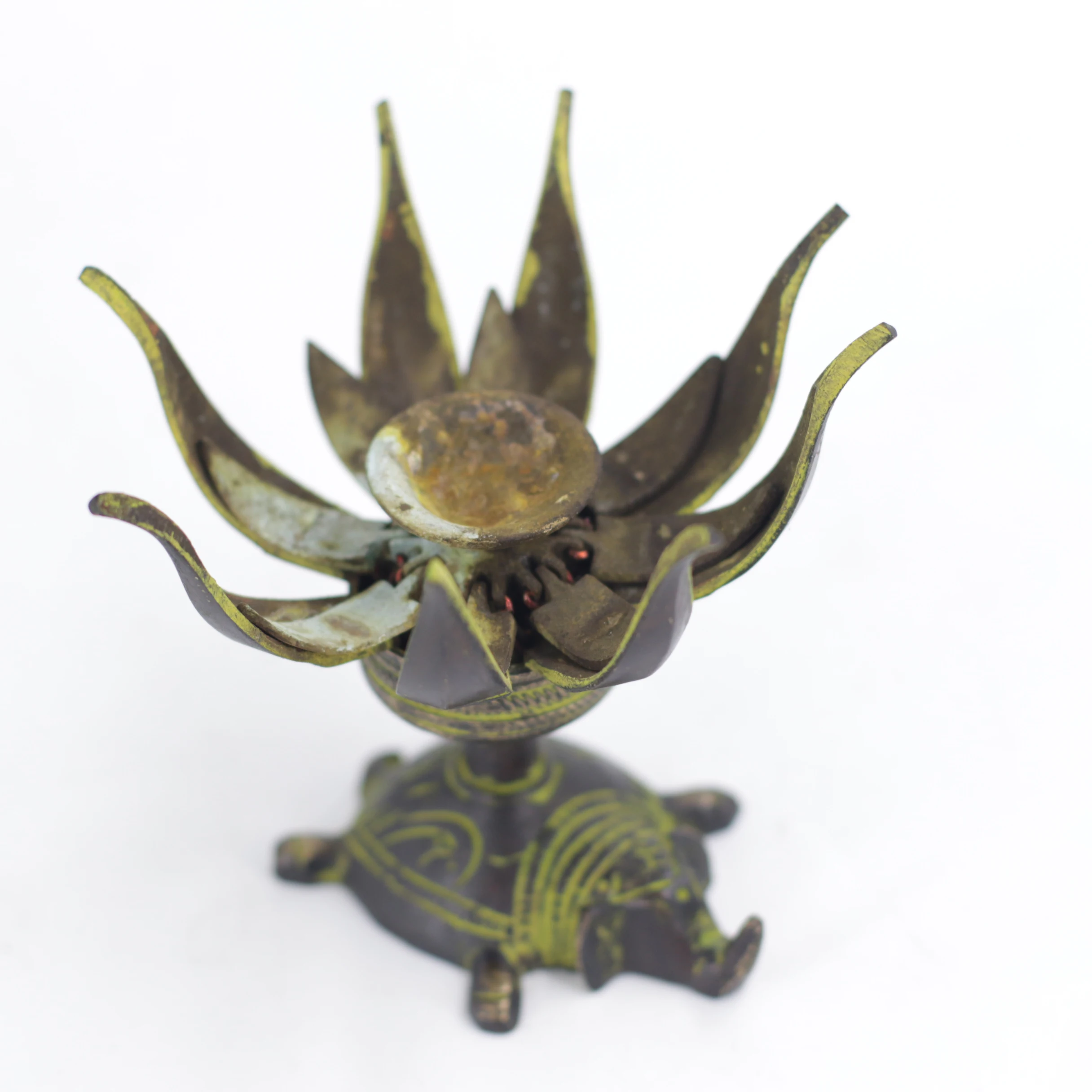 
Tibetan Handmade Antique Brass Candle Holders-lotus patterns 