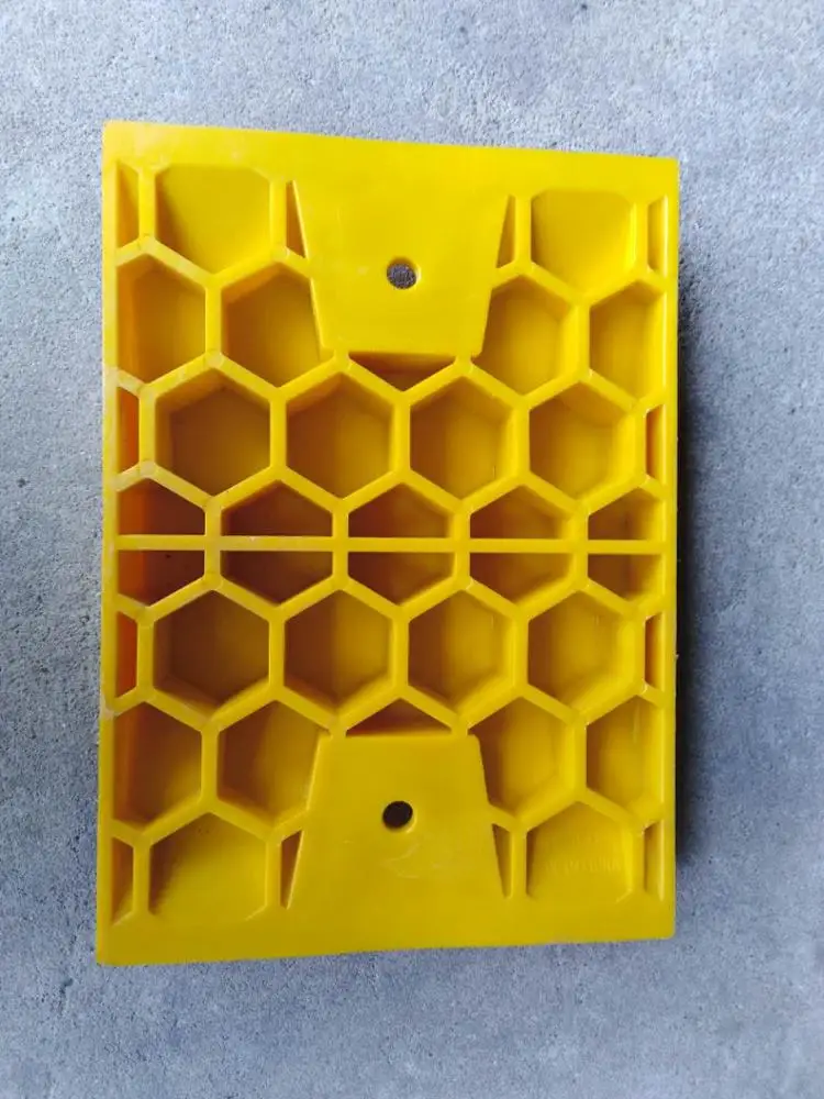 25x35cm plastic safety traffic road speed hump