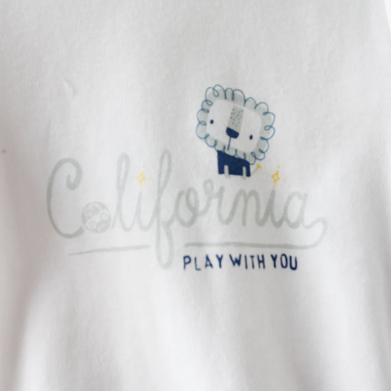 
soft and comfortable long sleeve organic cotton baby t-shirt clothes 