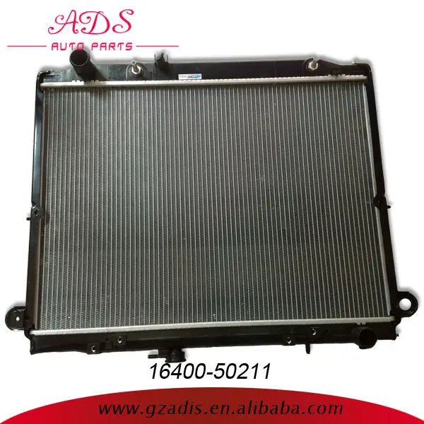 большой на складе радиатор для toyota крейсера земли прадо цвет: 16400-50211