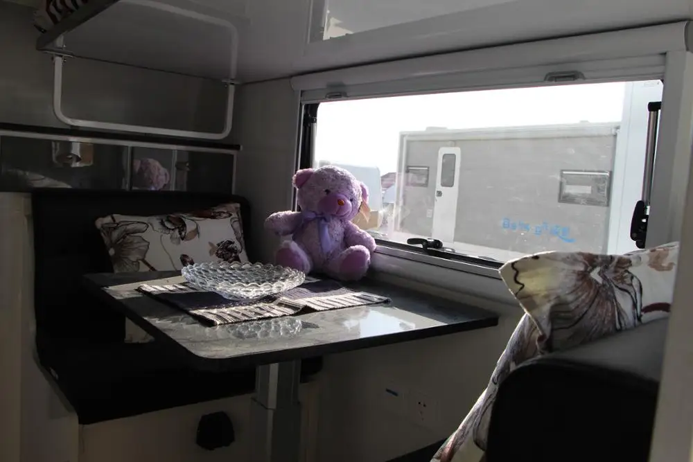 New Travelling Use Camper Caravan Trailer With Best Service 05A