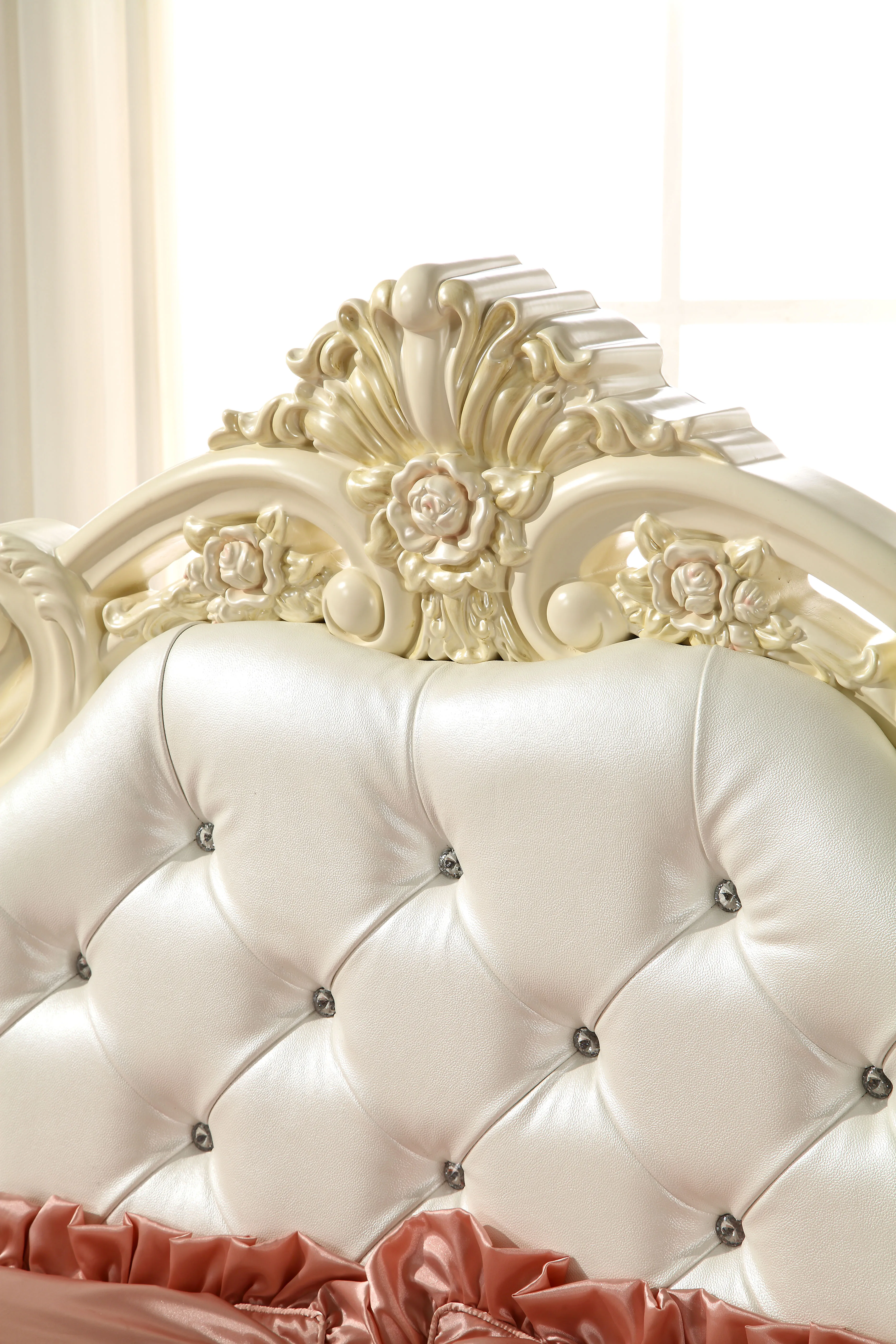 Bedroom sets luxury king size European Antique Luxury Rococo Carved furniture wedding bedroom set fancy bedroom set