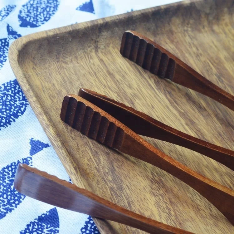 Natural wood color beech material kitchen cooking tool food serving tongs bread toaster wood tong