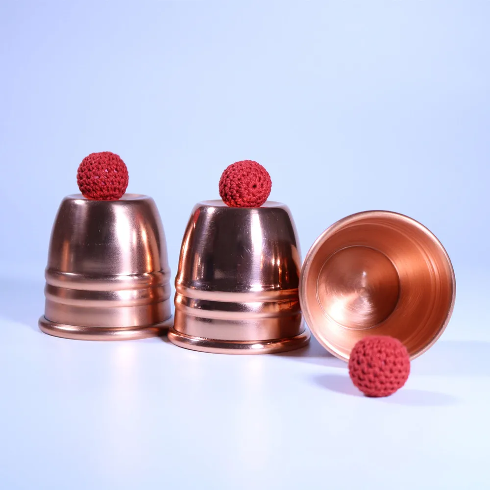 Супер профессиональный маг крупный план Иллюзия трюк реквизит латунь медь три чашки и шары магические трюки