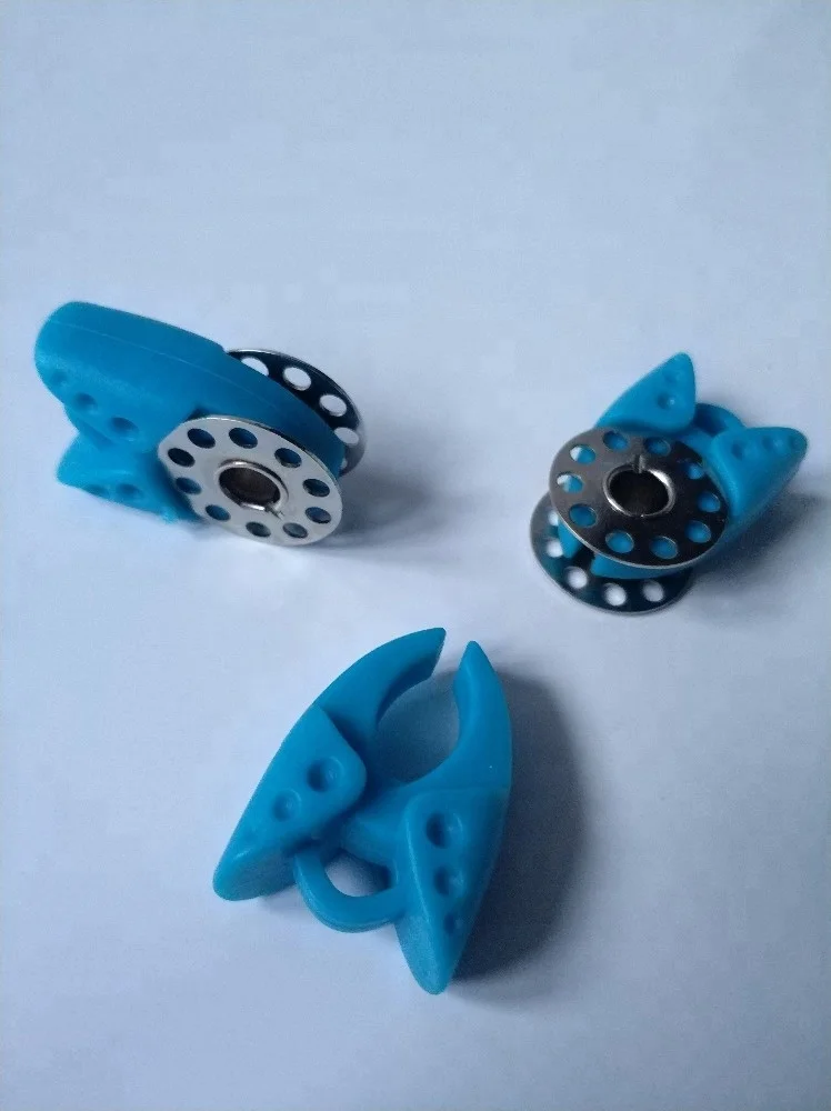 12 Pieces Assorted Color Sewing Tools Accessories Thread Bobbins Holders Clamps