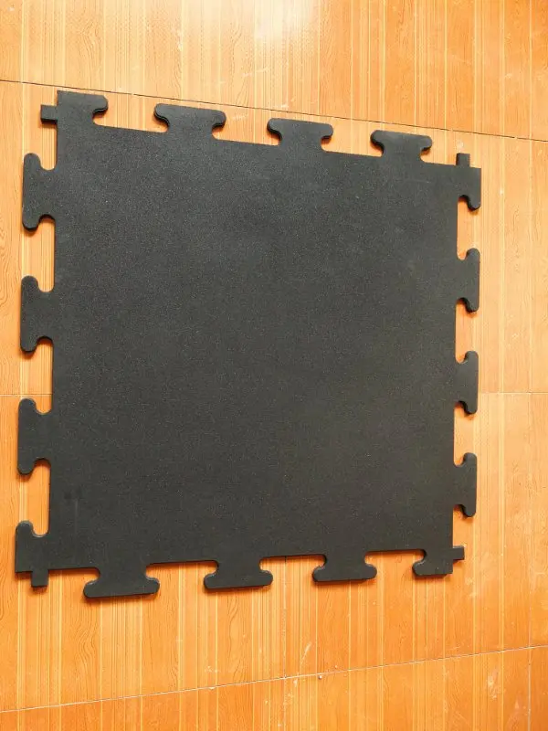 
factory price fitness equipment rubber flooring interlocking 