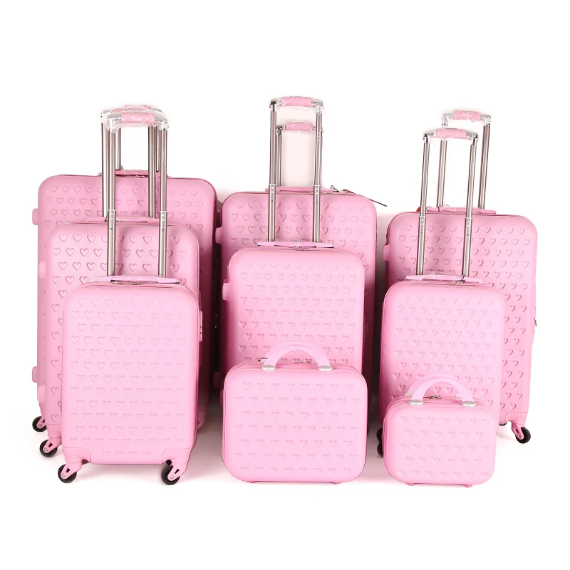 Наборы чемоданов на колесиках для путешествий