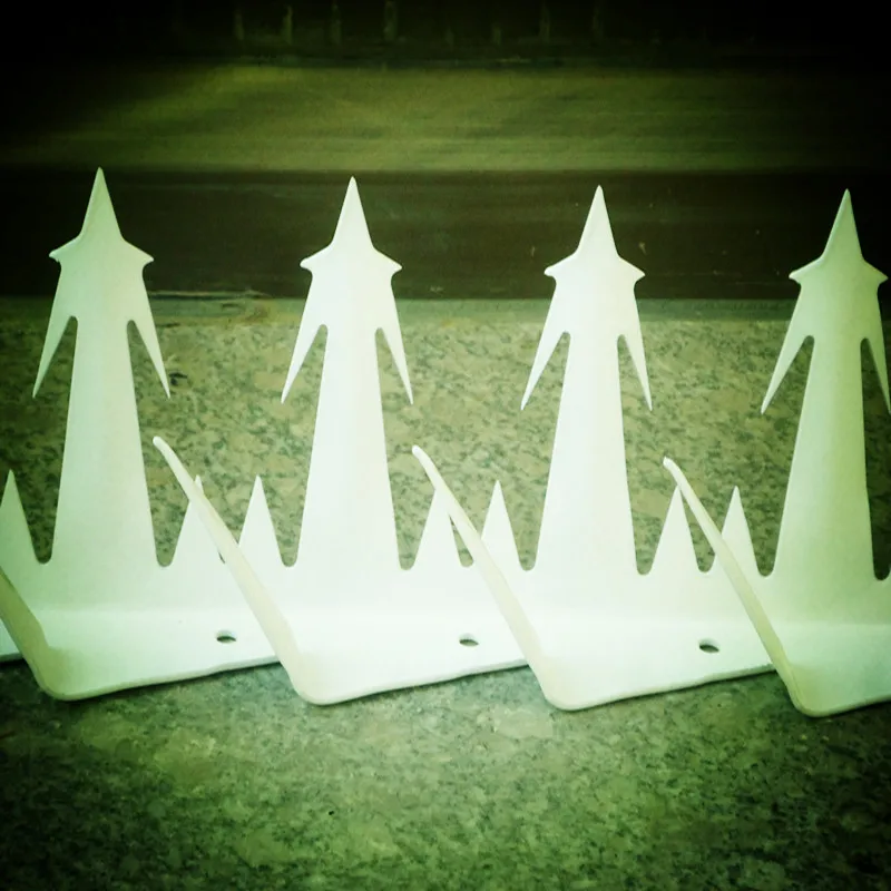 Анти стены подъема шипы с забором/стены шипы на верхней части забор