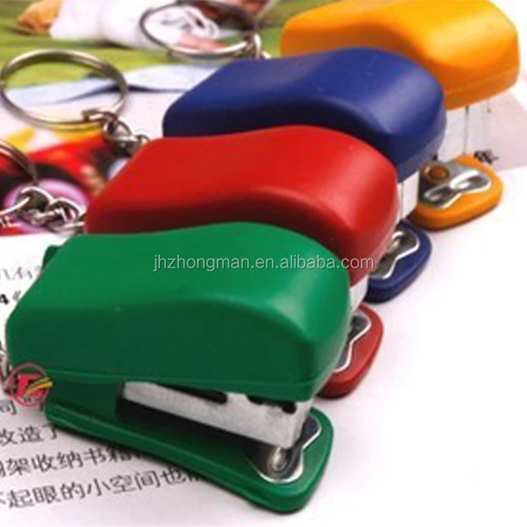 Can print logo small gift wholesale cute mini stapler key chain pendant
