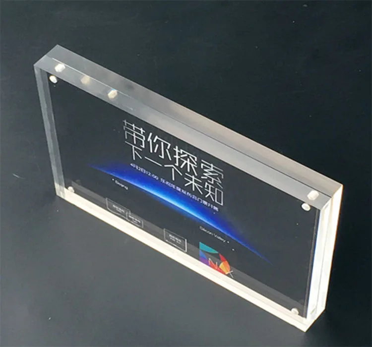 
Manufacturer customizes clear acrylic magnetic photo frames 