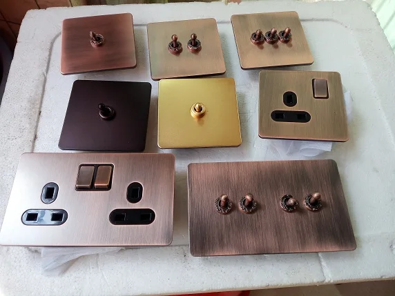 Британского стандарта свет антикварное изделие из металла античная бронза 4 gang позиционный переключатель пути