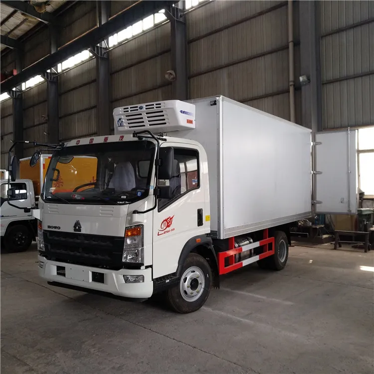 4x2 Sinotruck 4m 5m refrigerated truck