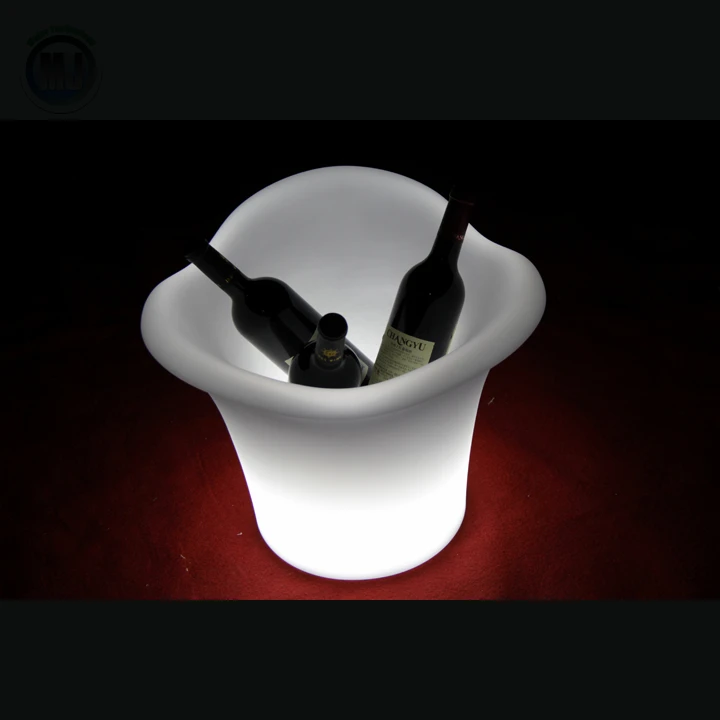 
New products battery power remote control glowing night club led table for bar 