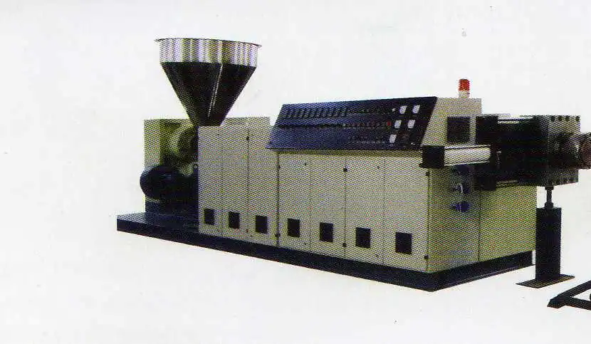 Twin screw plastic granulator