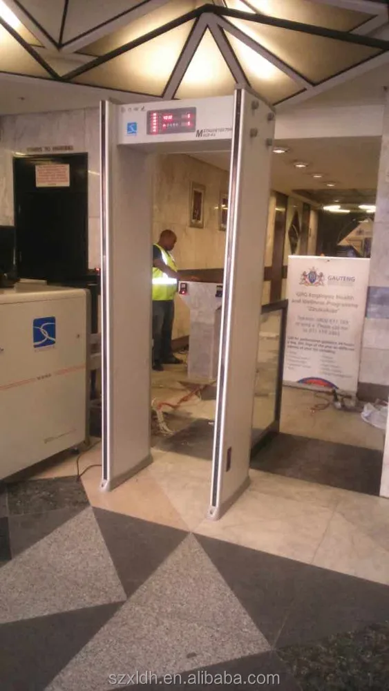 
Srong anti-jamming capability 6 zones high sensitivity Walkthrough Metal gate 