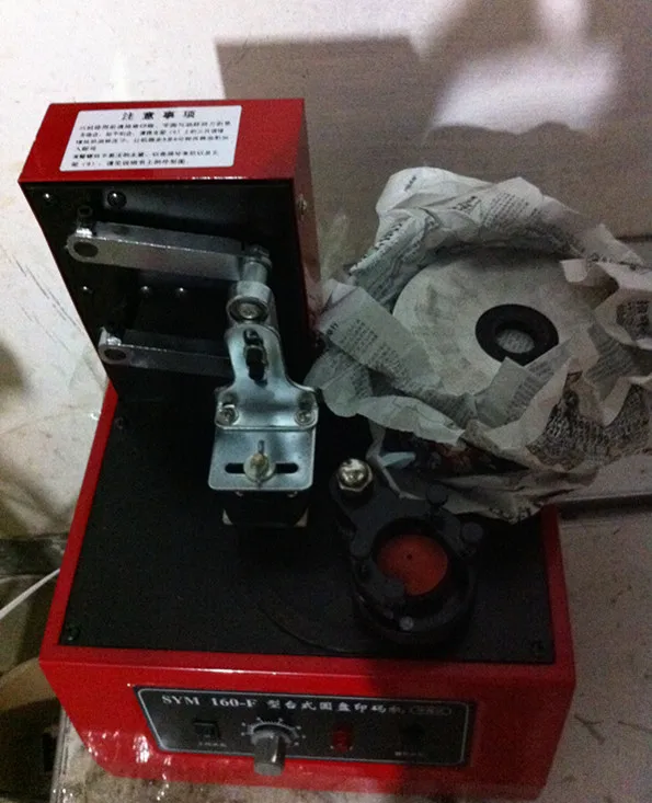 Печатная машина с номером партии бутылок для печати партии/Срок годности/номер партии