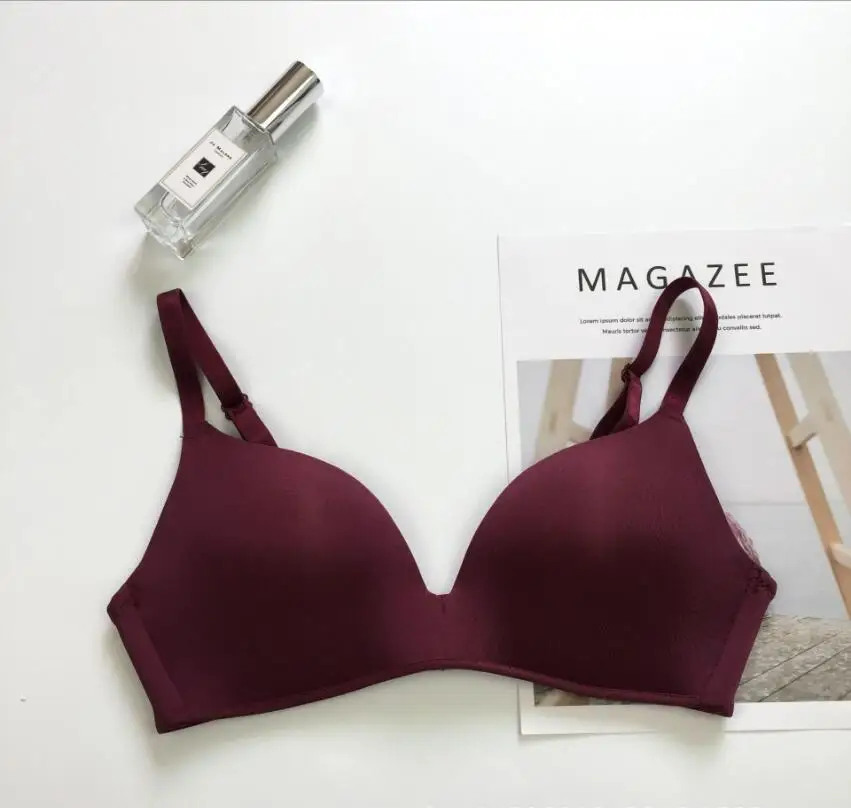 
2018 factory wholesale underwear comfortable breathable smooth solid color girl without steel ring bra 