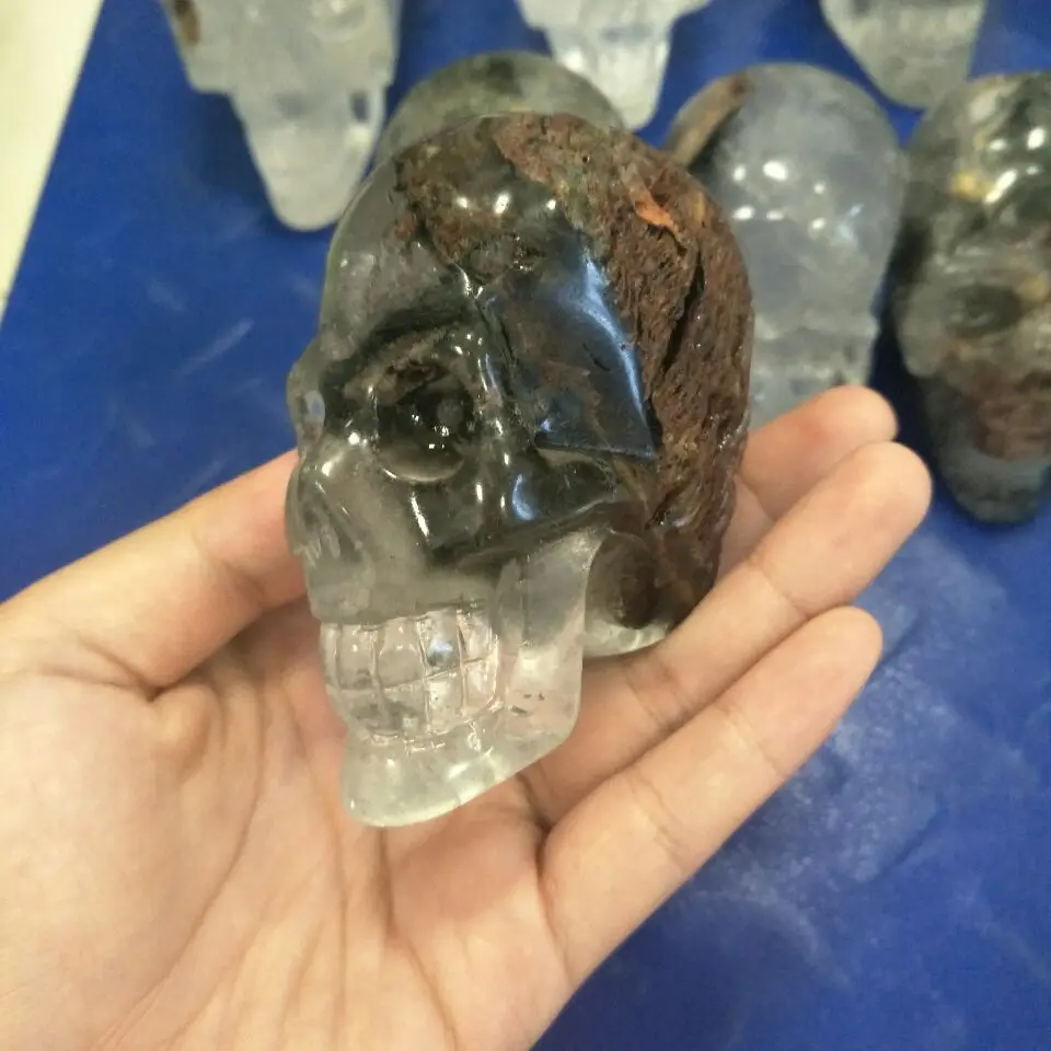Wholesale different size realistic carved ghost phantom quartz crystal skull for halloween gift