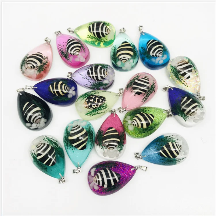 Summer Real Sea Snail in Resin Sea Shell Necklace Jewelry Marine Conch Water Drop Pendants Necklace for Tourist Souvenir