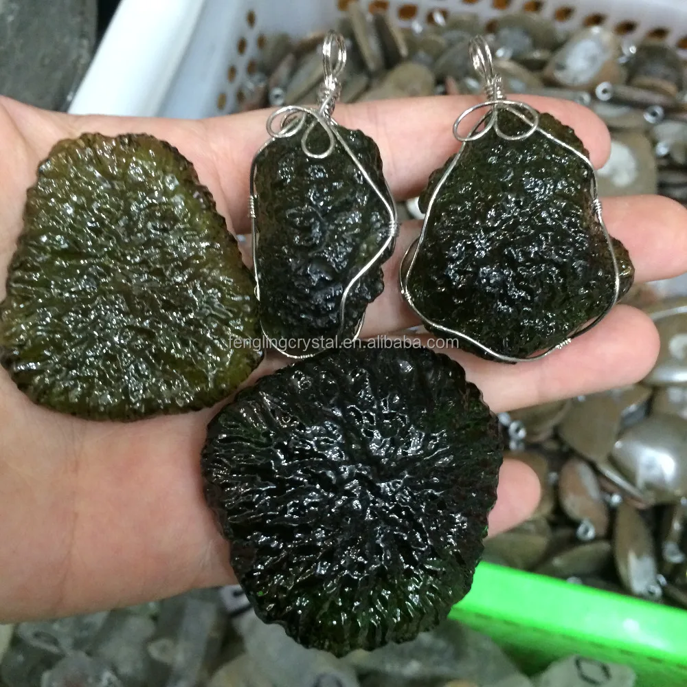 Wholesale Imitate Moldavite Rough Stones For Pendant Decoration