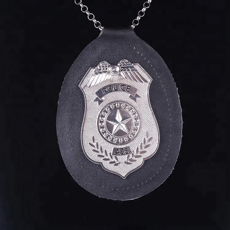 Hot Sale Leather Trinket Necklace with Letter Art Rope Hanging Brooch for Gift Wedding Engagement Parties Wholesale